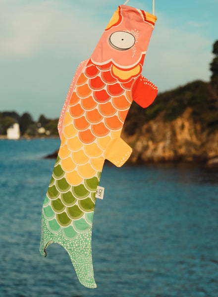 KOINOBORI - Small - Rainbow - Lifestyle