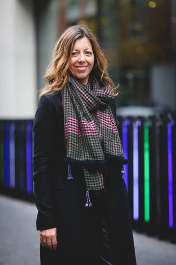 <div style=<ul><li><strong>SHOP PRESS </strong></li><li>WHAT ELLE WEARS</li></div></ul>