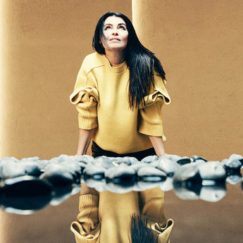 <div style=<ul><li><strong>GUEST EDITOR </strong></li><li>ES DEVLIN CBE</li></div></ul>