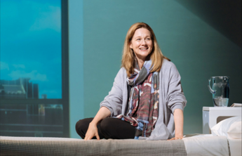 <div style=<ul><li><strong>SPOTLIGHT ON </strong></li><li>LAURA LINNEY MAKES LONDON STAGE DEBUT IN JANE CARR</li></div></ul>