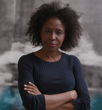 <div style=<ul><li><strong>COLLABORATION </strong></li><li>JANE CARR X LORNA SIMPSON</li></div></ul>