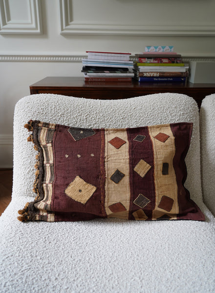 AUTHENTIC HANDMADE KUBA CLOTH CUSHION FROM CONGO, STRIPE 3 - Lifestyle 