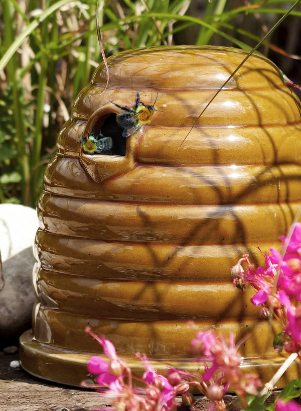 Bumblebee Skep - Detail 1