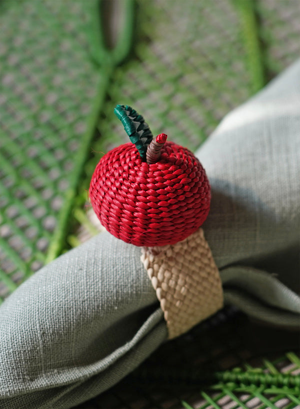 CORO CORA - Apple Napkin Ring - Lifestyle