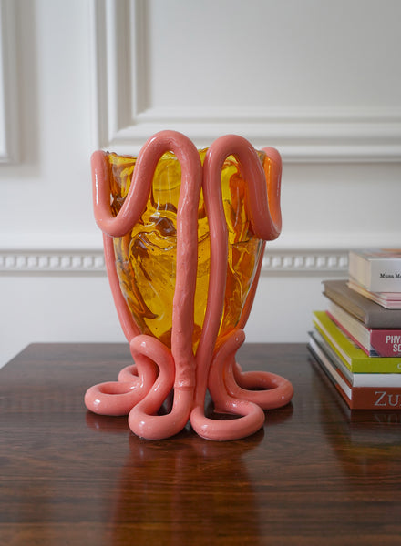 GAETANO PESCE - Indian Summer Vase, Amber and Dark Salmon - Lifestyle