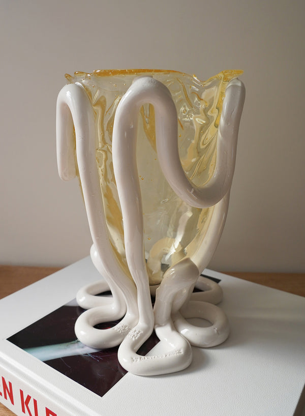 GAETANO PESCE - Indian Summer vase - Clear and Matt White - Lifestyle
