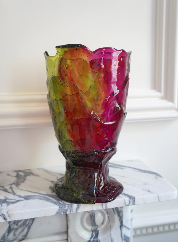 GAETANO PESCE - Twins C Vase - Bottle Green and Fuchsia - Lifestyle 