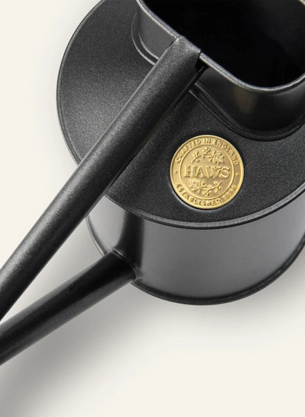 HAWS - The Rowley Ripple Can and Spritzer Set, Graphite and Brass - Detail