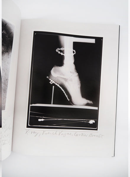 HELMUT NEWTON ONE OFF - Detail 