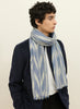 THE ZIG ZAG SCARF - Pale blue two tone pure cashmere woven scarf - model