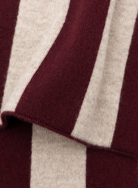 JANECARR - The College Scarf In Cashmere, Merlot And Camel - Detail 