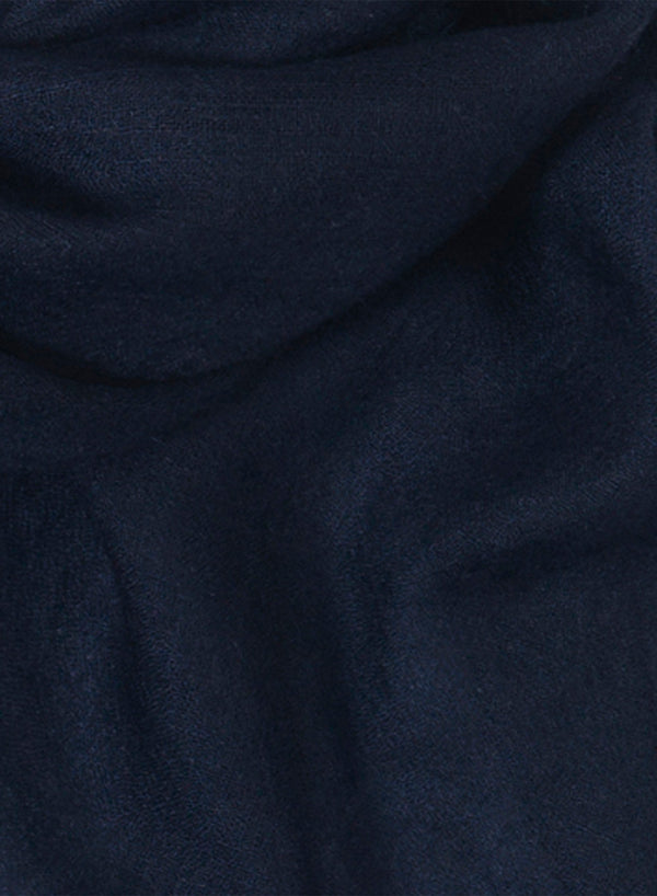 JANECARR 180319-0826 - The Sheer Fray Square - Cashmere - Col. Navy - Detail