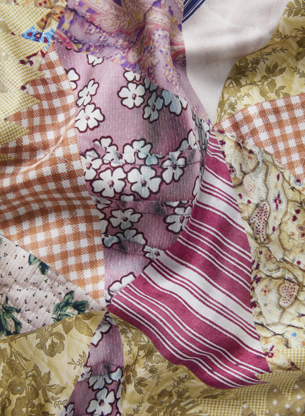 JANE CARR 220105-0223 The Prairie Necker - silk twill - Col. Grape - detail