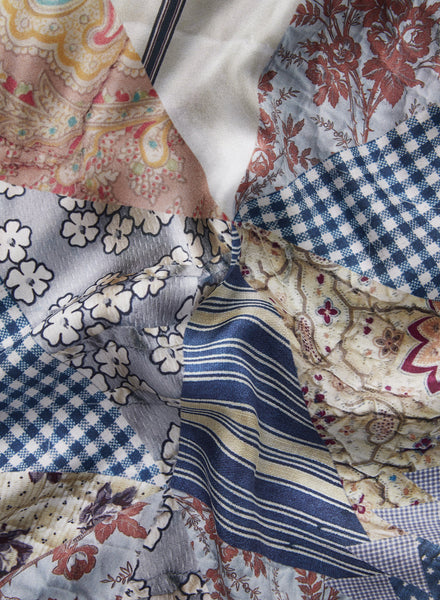 JANE CARR 220105-0249 The Prairie Necker - silk twill - Col. Storm - detail