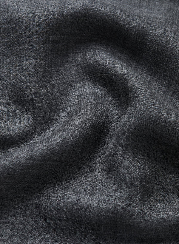 JANE CARR 220119C-0822 The Sheer Fray Square - cashmere - Col. Granite - detail