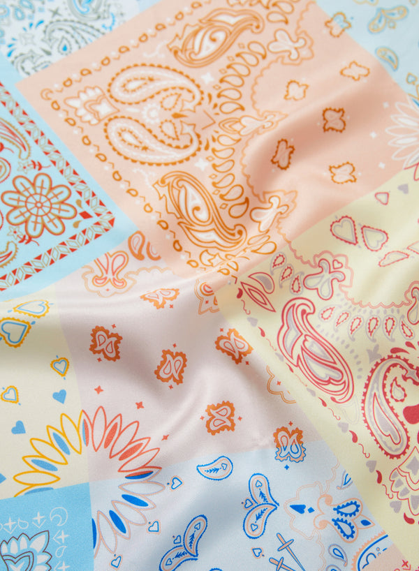 JANE CARR 240146B-0228 – The Hankie Neckerchief – Silk Twill – Col. Nougat - Detail