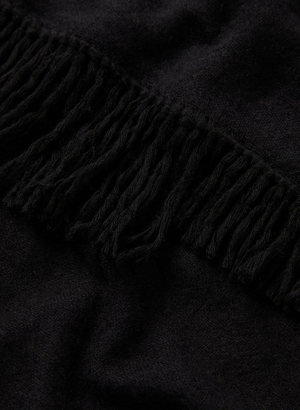 JANECARR 240319-0803 – The Chalet Square – Cashmere – Col. Black - detail