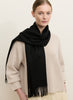 THE ARNO SCARF - Black pure cashmere fringed scarf - Model 1