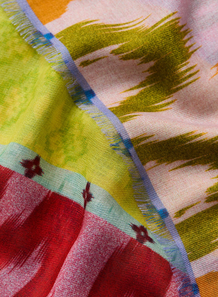 THE POSITANO WRAP - Bright multicolour printed modal and cashmere scarf - detail