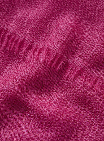JANECARR 250186-0807 – The Légère Scarf – Cashmere – Col. Dragon Fruit - detail