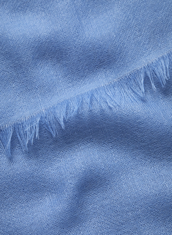 JANECARR 250186-0831 – The Légère Scarf – Cashmere – Col. Sky Blue - detail
