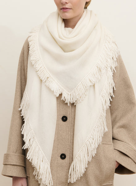 JANECARR - THE CHALET SQUARE IN CASHMERE - CHALK - MODEL