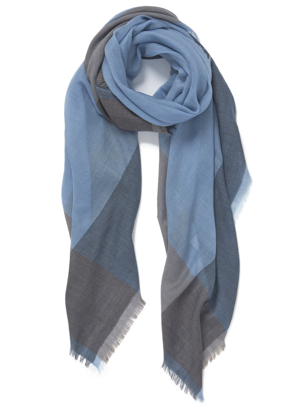 JANECARR 260119-0803 - The Frame Square - Cashmere - Col. Boy – Tied