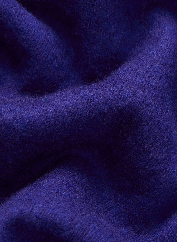 JANECARR 260328-0846 – The Luxe – Cashmere – Col. Ultra Violet - Detail