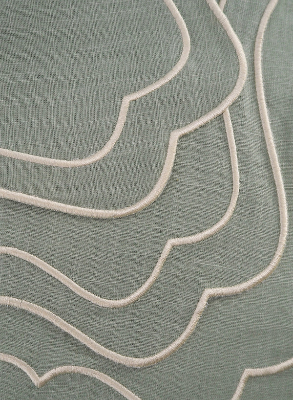 MARIAIDA - Set of Four Brisa Green Linen Placemats - Detail