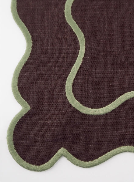 MARIAIDA - Set of Four Ondulado Brown Linen Placemats - Detail