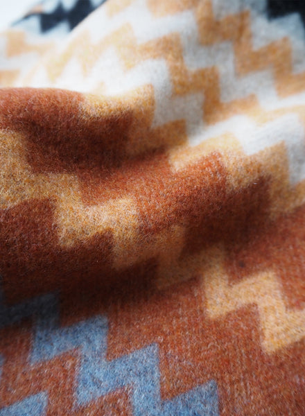 MISSONI - The Humbert Throw - Detail
