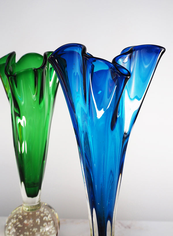 Set of Four Mid-Century Onion Vases - detail 1