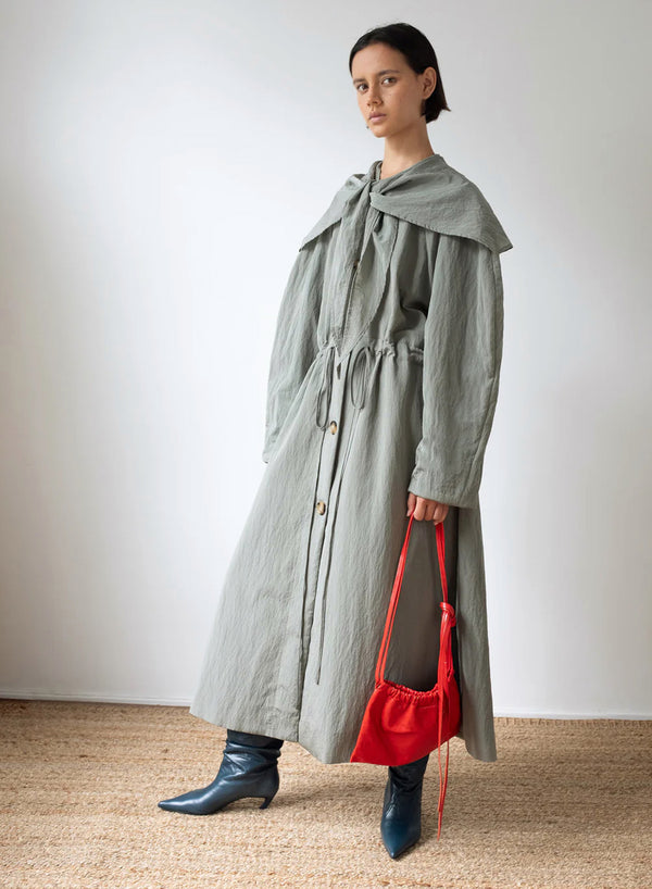 REJINA PYO - Camila Crossbody Tote Leather Rosso - Model