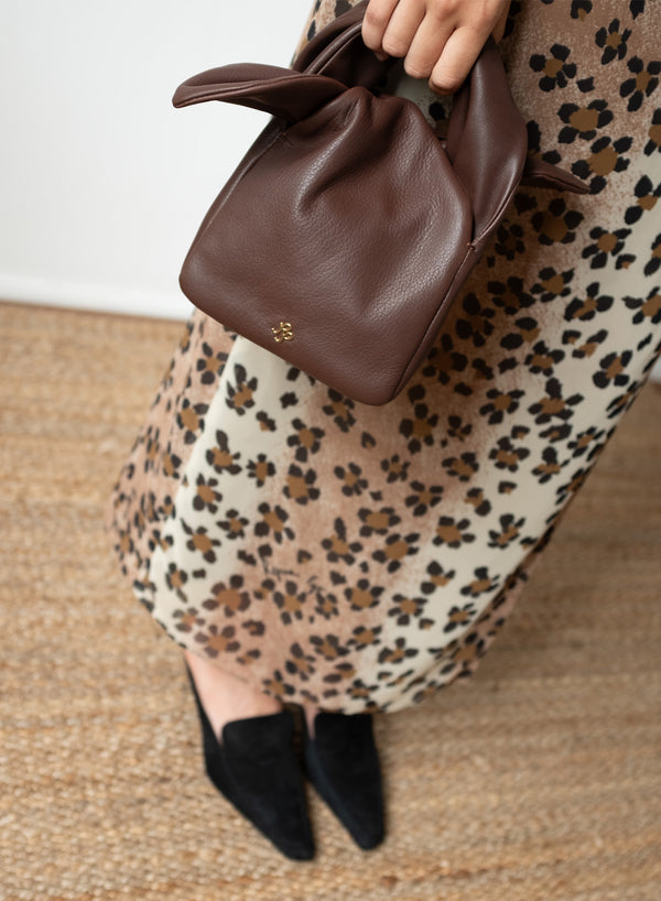 Lena Leather Bag, Cappuccino - Rejina Pyo