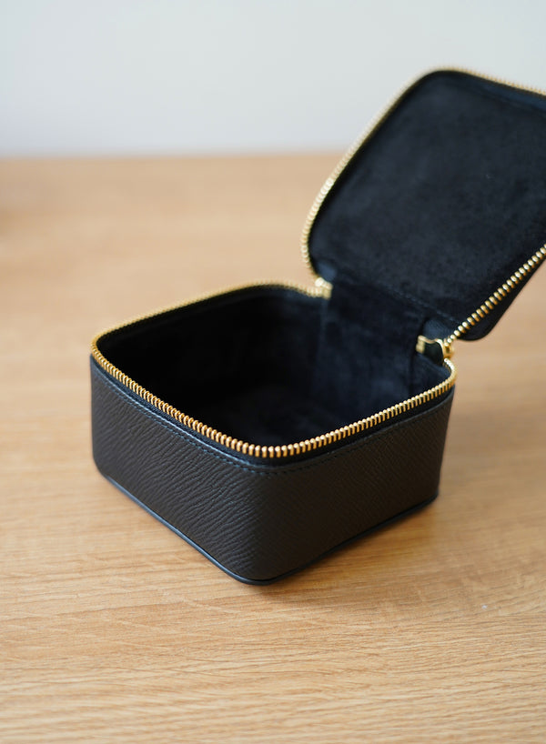 SMYTHSON - Trinket Case - Crossgrain Leather - Medium - Black - Lifestyle 