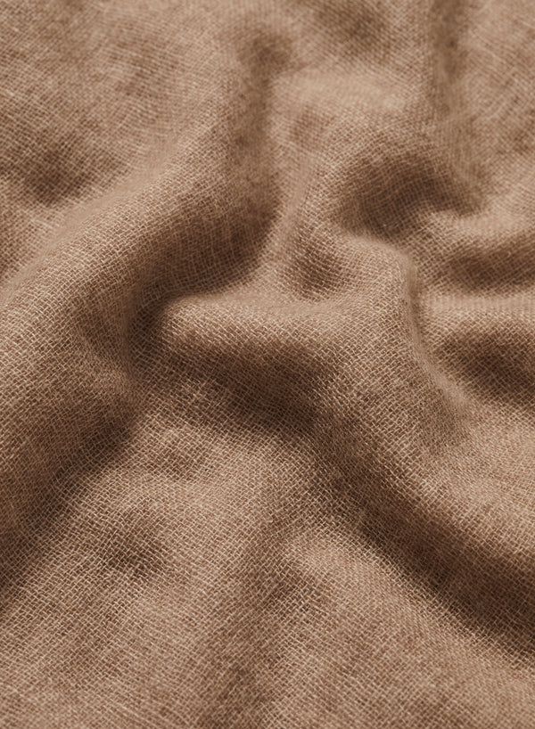 JANE CARR The Fray Wrap in Taupe, taupe woven pure cashmere scarf – detail